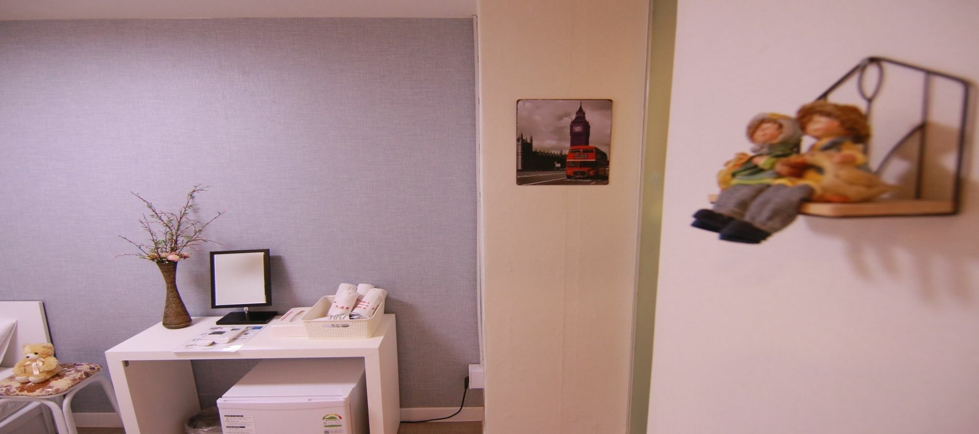 Road Myeongdong Hotel Seoul Bagian luar foto