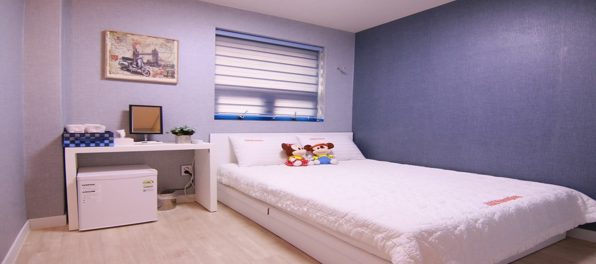 Road Myeongdong Hotel Seoul Bagian luar foto