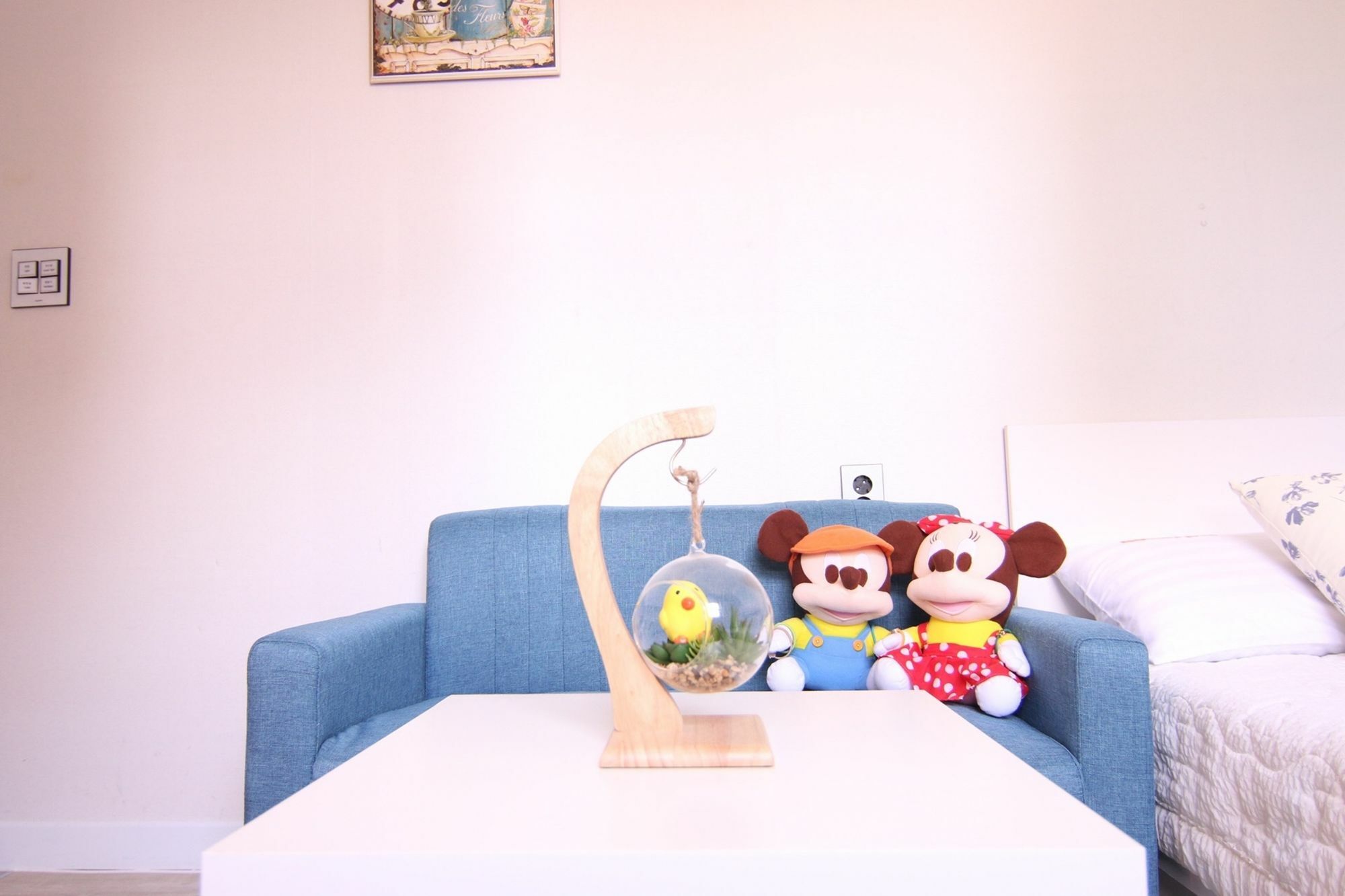 Road Myeongdong Hotel Seoul Bagian luar foto